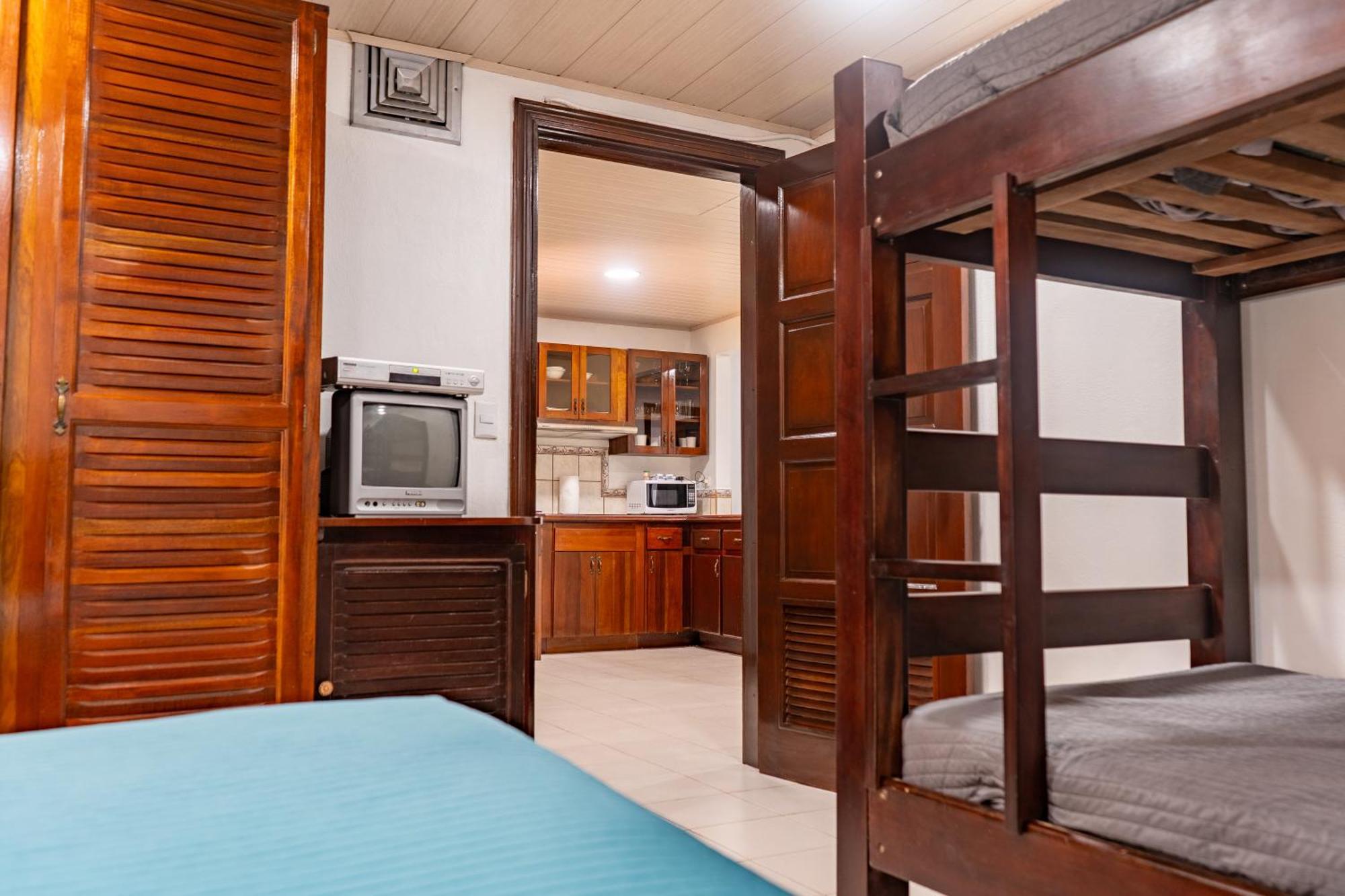 Paradise Breeze 2Bdr Near Quepos Manuel Antonio Appartement Buitenkant foto